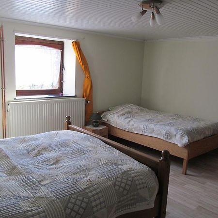 Les Chèvrefeuilles Villa Walcourt Esterno foto